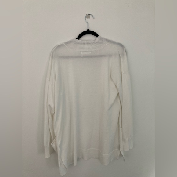 89TH + MADISON White Long Knit Cardigan ✨ 50% OFF BUNDLES ✨ - Picture 3 of 4